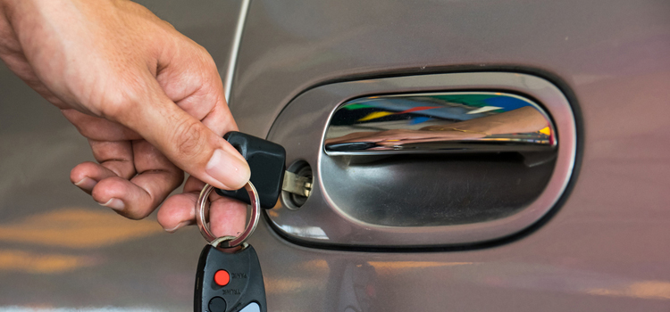 Car door lock repair in Tustin